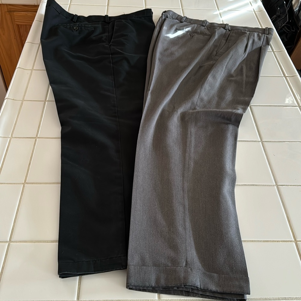 Men’s pants 42/32 grey & black Haggar & Foundry